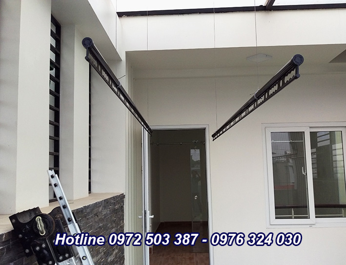 giàn phơi treo trần hòa phát