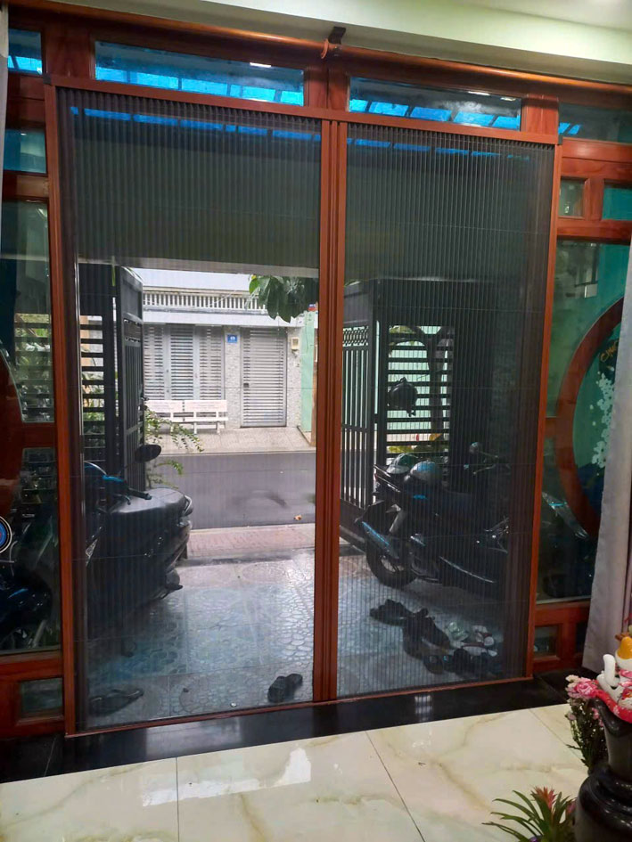 Cửa chính lắp cửa muỗi nhà khách quận Tây hồ