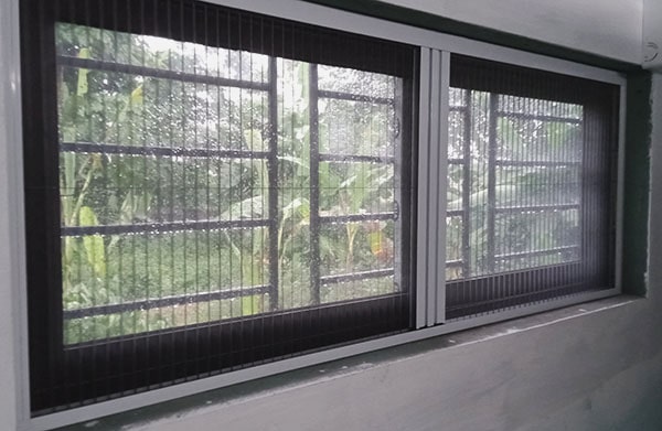 cửa lưới hệ xếp quận long biên