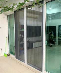 cửa chống côn trùng