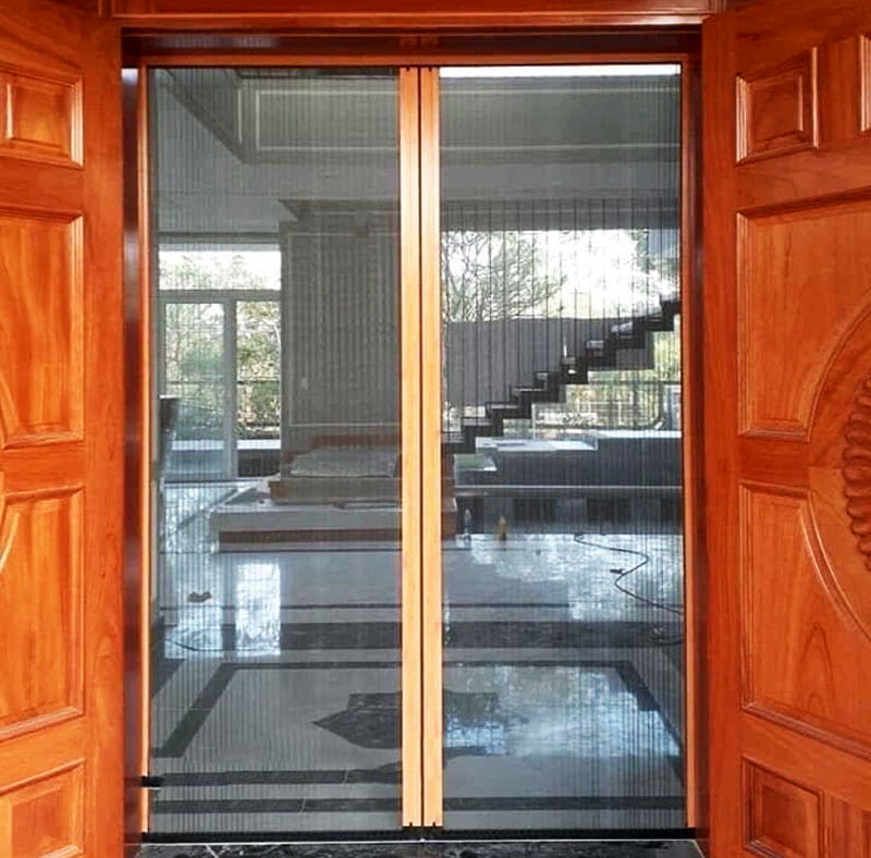 cua luoi chong con trung Ha Noi