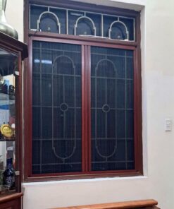 cửa chống muỗi xếp màu vân gỗ cửa sổ