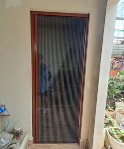 cửa chống muỗi lắp cho nhà riêng