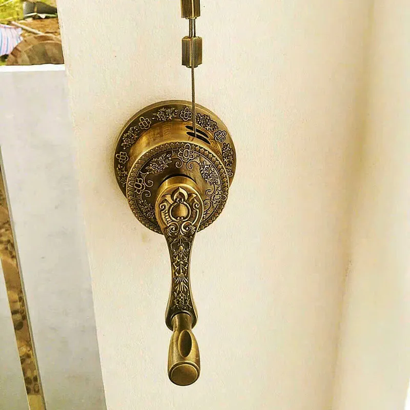 Giàn Phơi Thông Minh Tại Hà Đông - Giải Pháp Phơi Đồ Cho Không Gian Hẹp Tay quay giàn phơi gắn trần