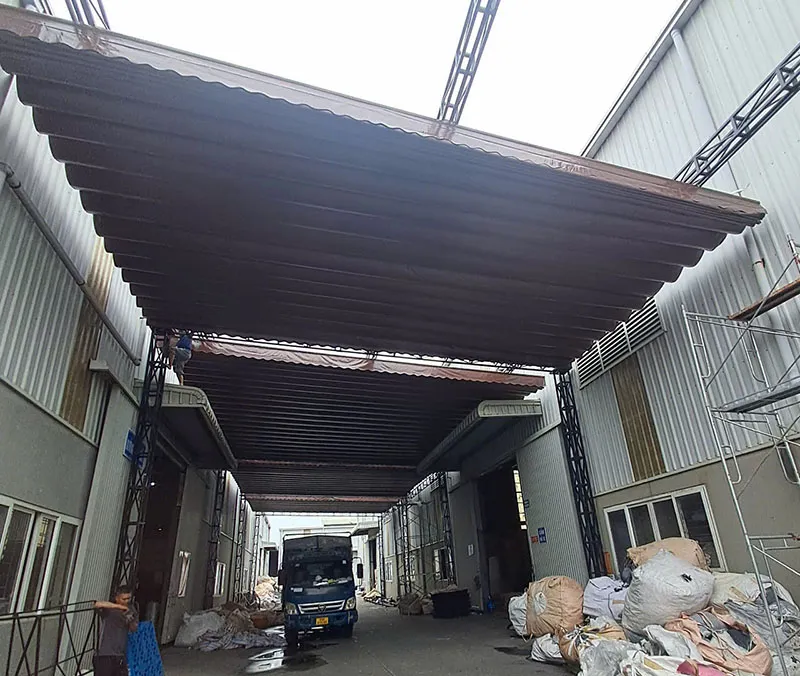 BẠT CHE NẮNG MƯA GIÁ RẺ TẠI HÀ NỘI Bạt mái xếp kéo ngang