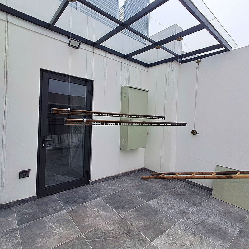 giàn phơi gắn trần tiết kiệm không gian