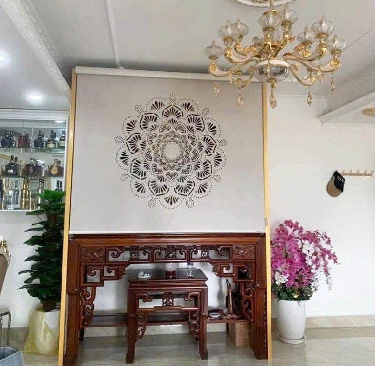 Rèm cuốn khắc laze ngăn phòng thờ